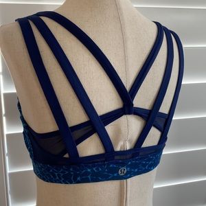 Sz 6 lululemon | Energy Bra Exhale cross back sports bra